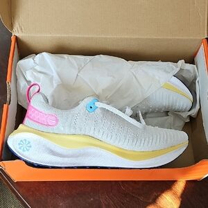 Nike Women's Reactx Infinity Run 4